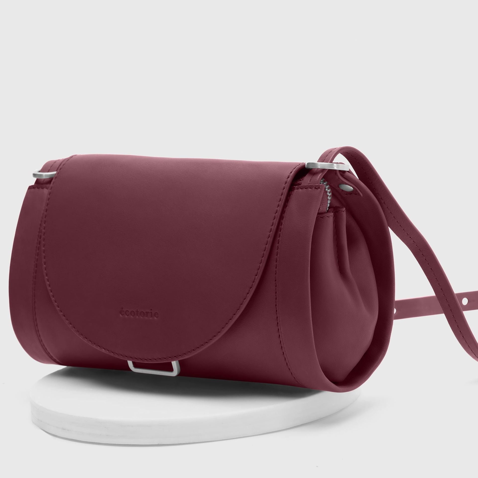 Ecotorie Nora Leather Crossbody Bag Caramel