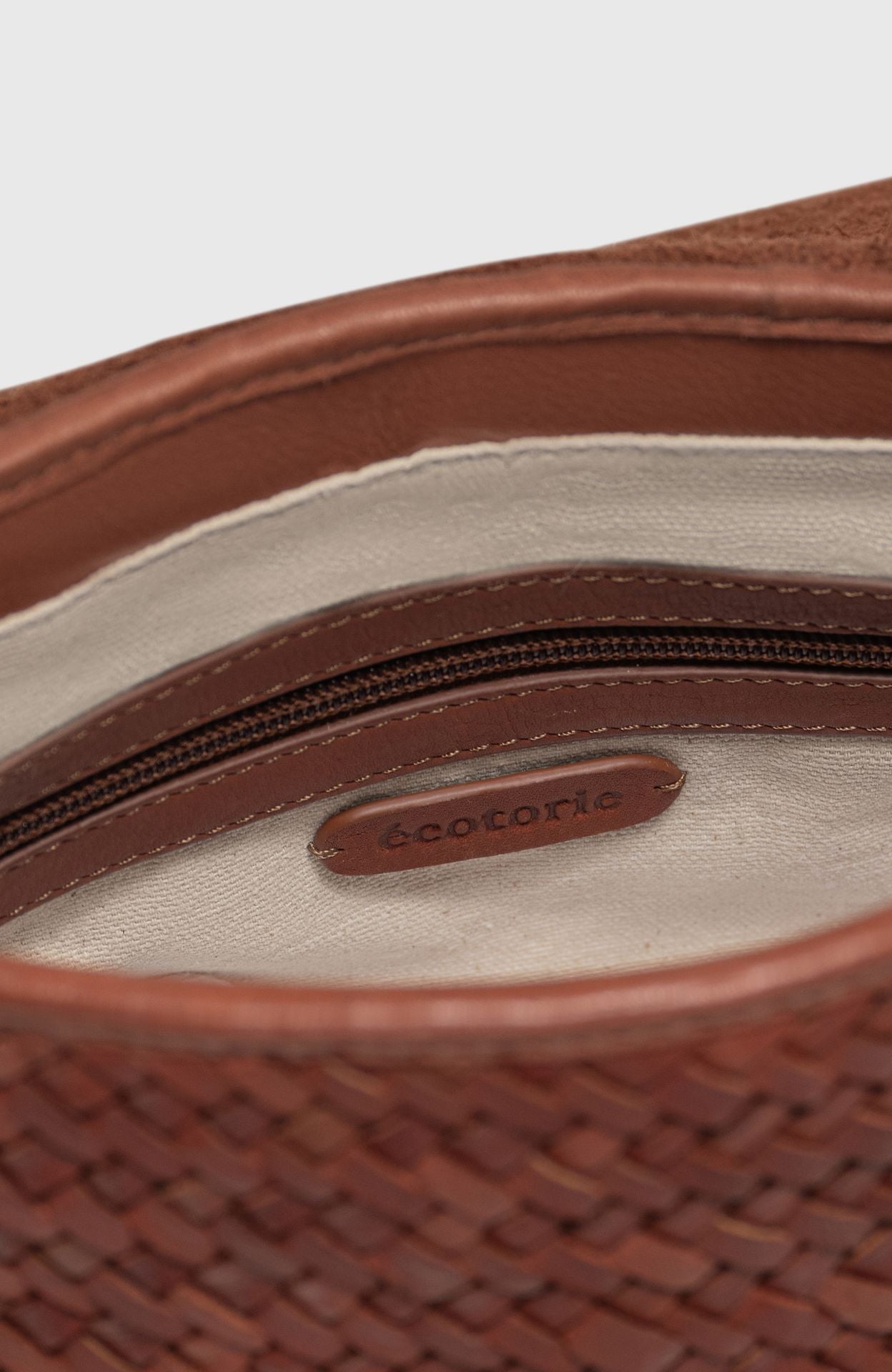 Ecotorie - Irving - Hobo Bag - Brandy