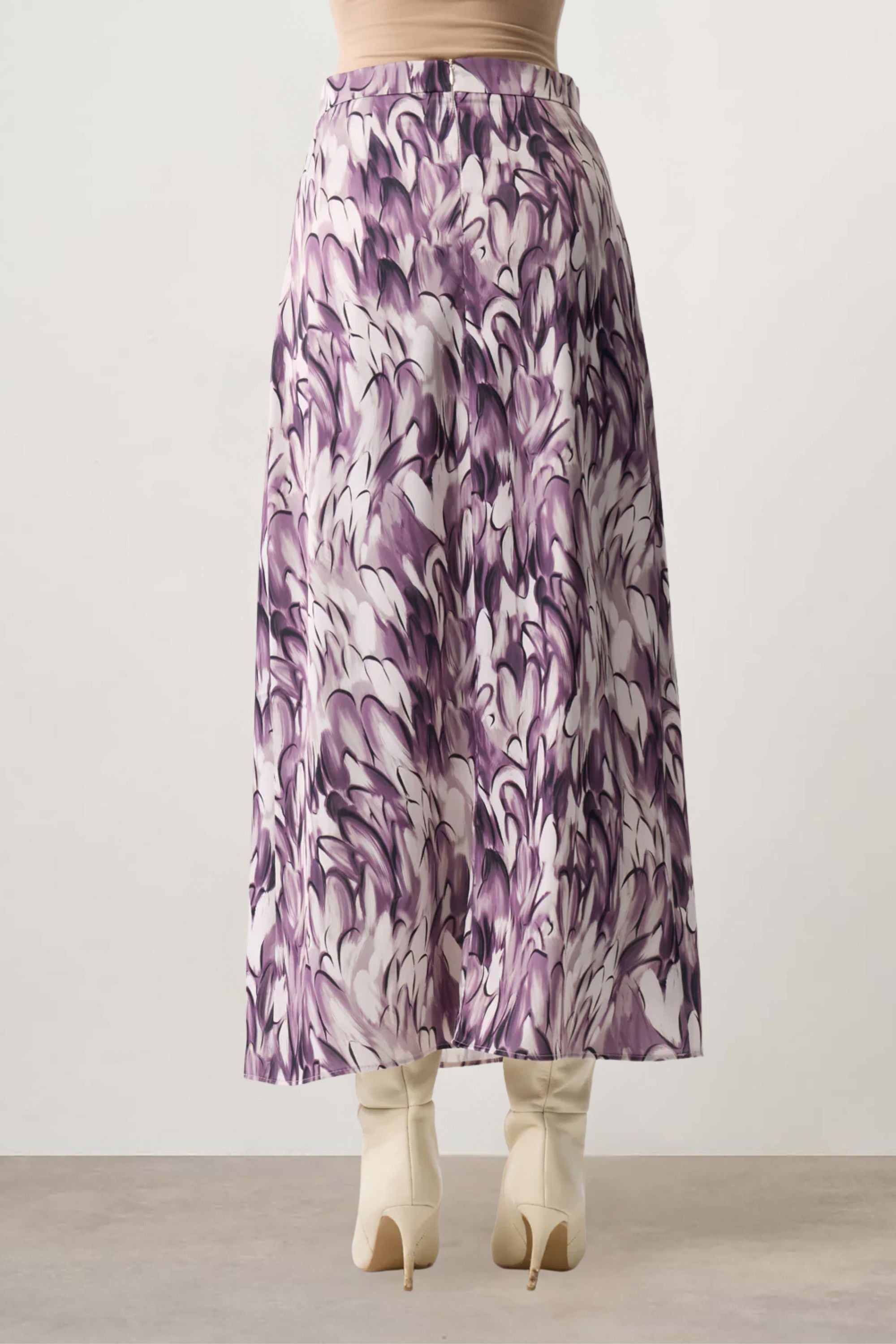Mizalle - Ellipse Pattern Satin Skirt