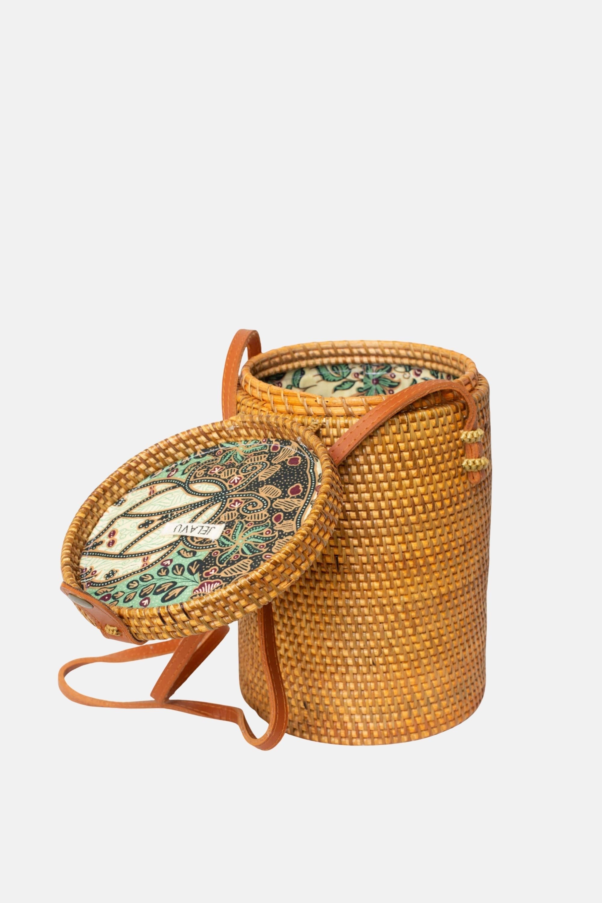Jelavu - Zuma Rattan Large Crossbody - Tan