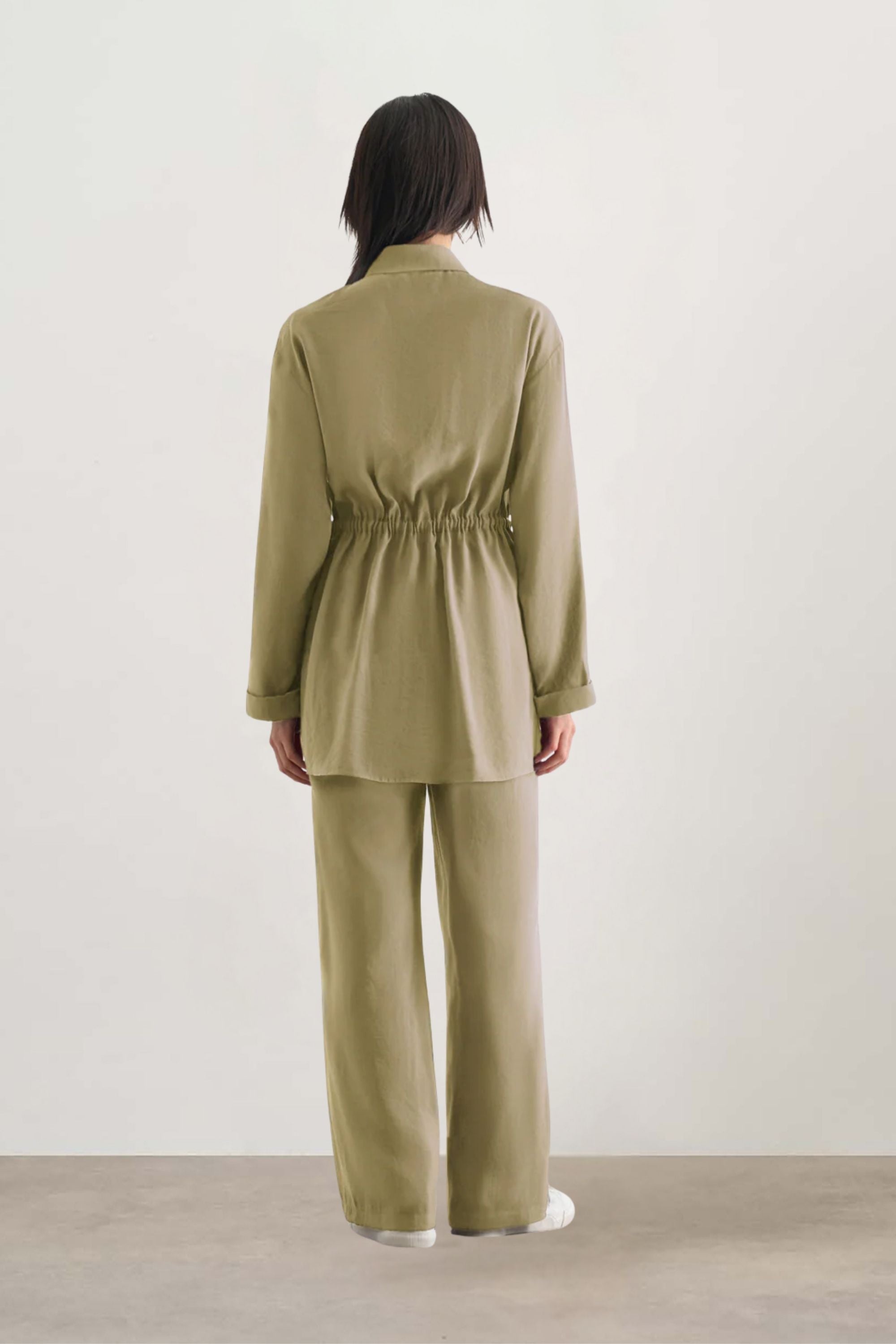 Mizalle Light Weight Cinch Waist Tunic