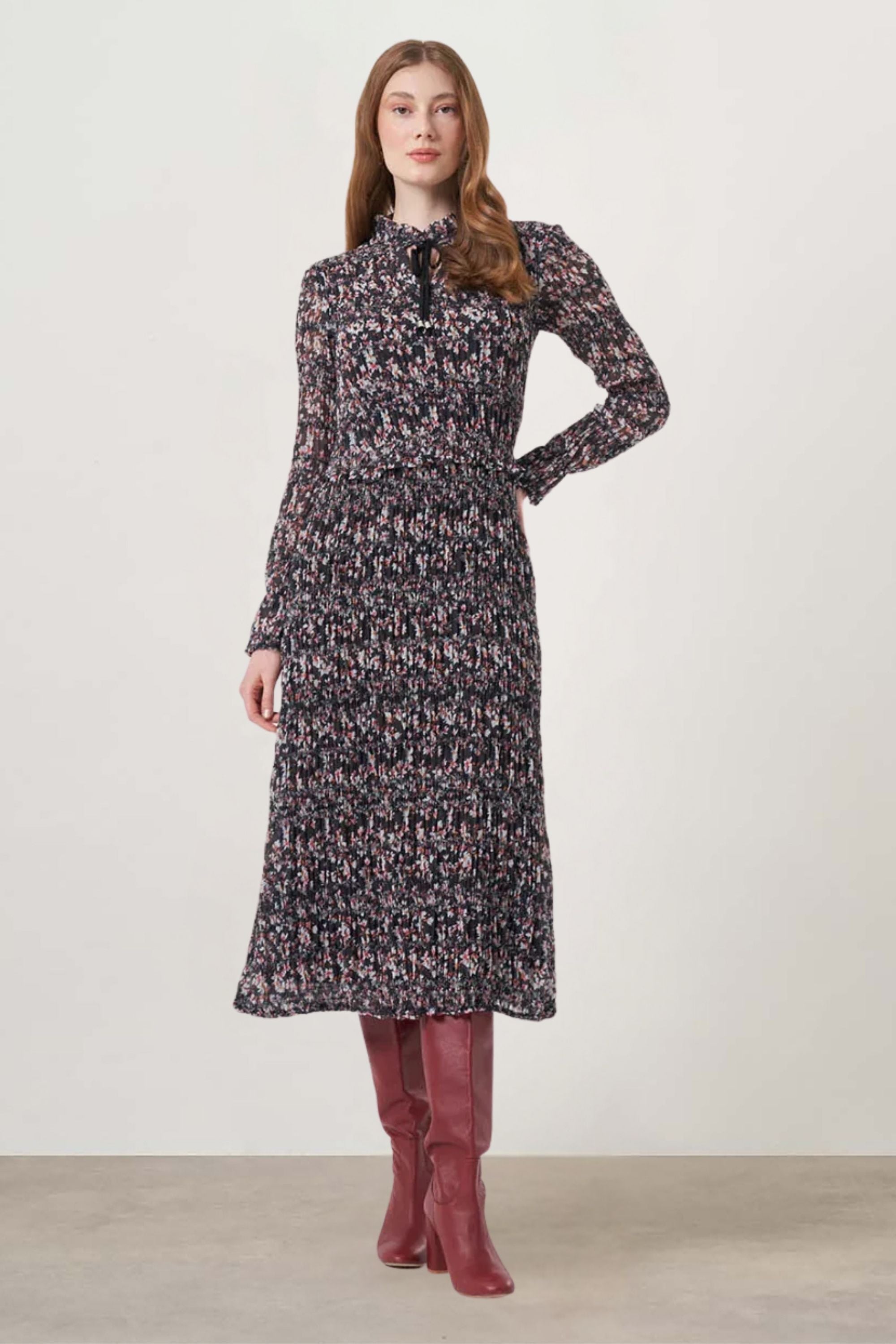 Mizalle Long Sleeve Printed Midi Dress