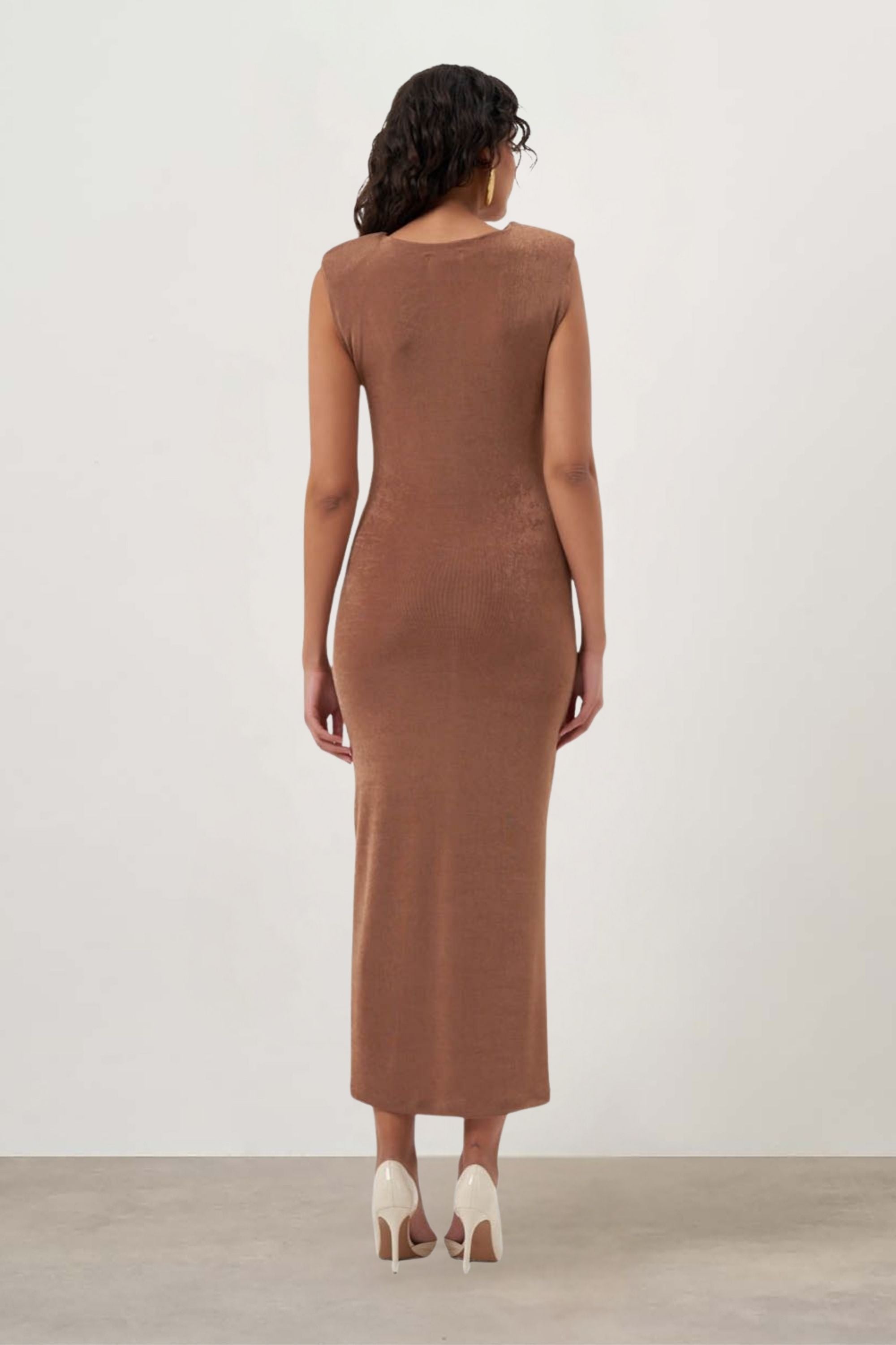 Mizalle Sleeveless Gathered Dress