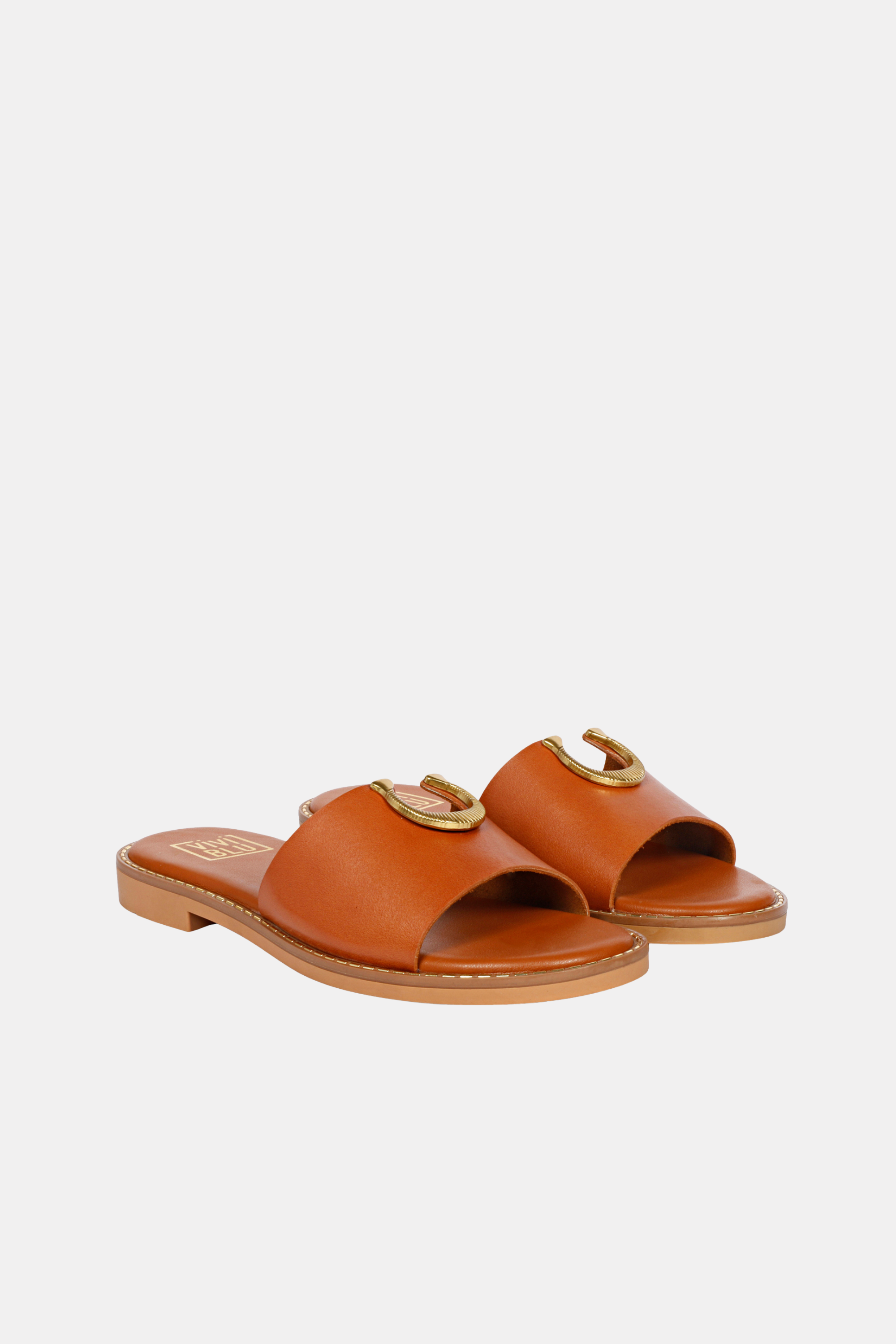 Vivi Blu - Amber Horseshoe Ornament Sandals - Cognac Leather