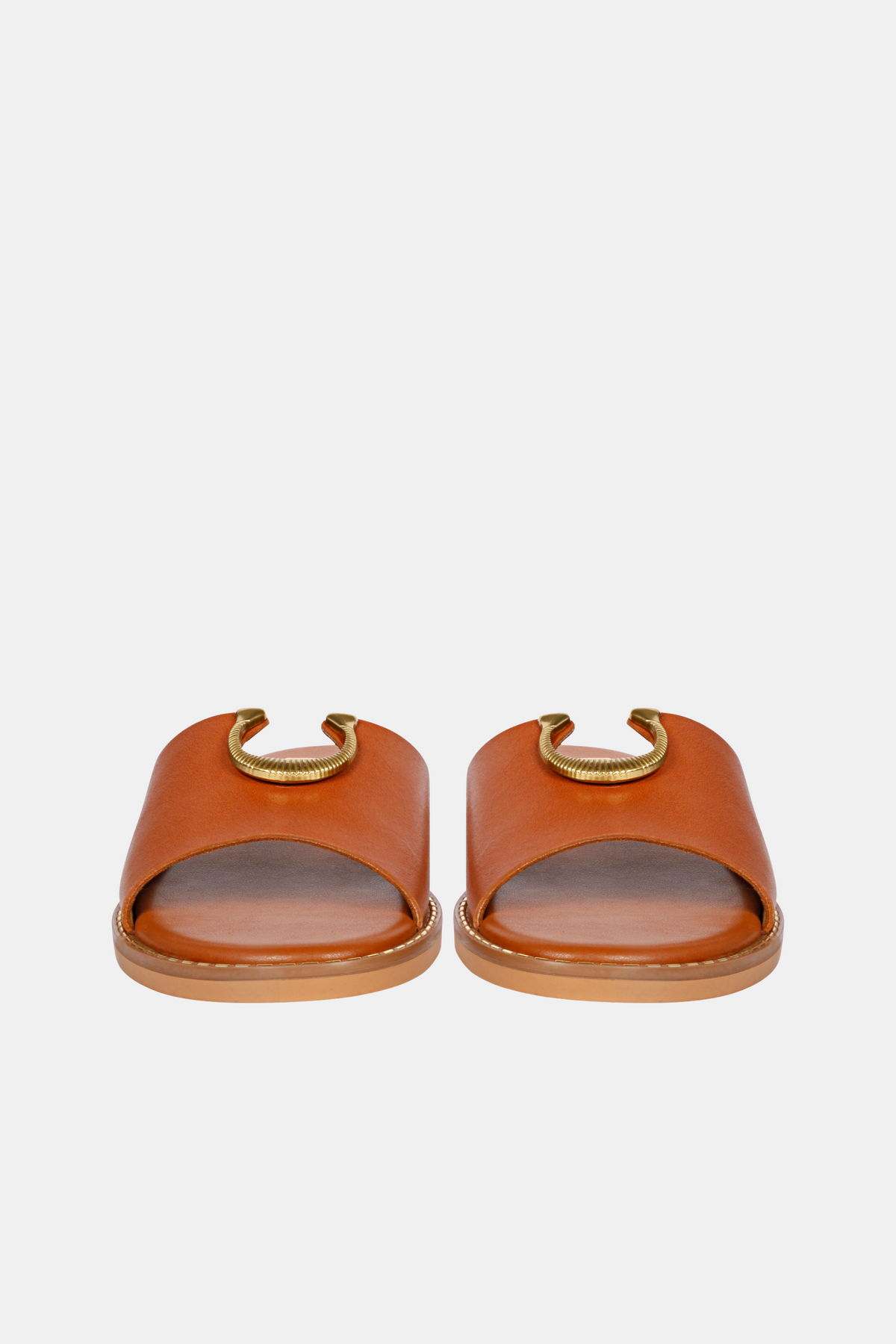 Vivi Blu - Amber Horseshoe Ornament Sandals - Cognac Leather