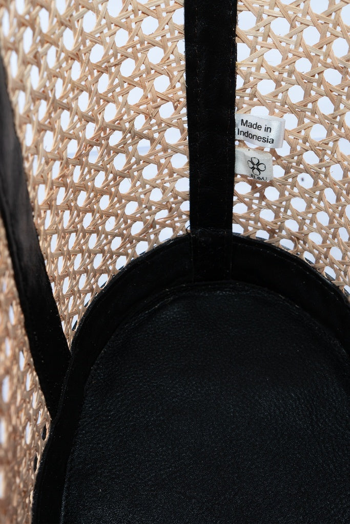 Jelavu - Sallie Black Tote Bag