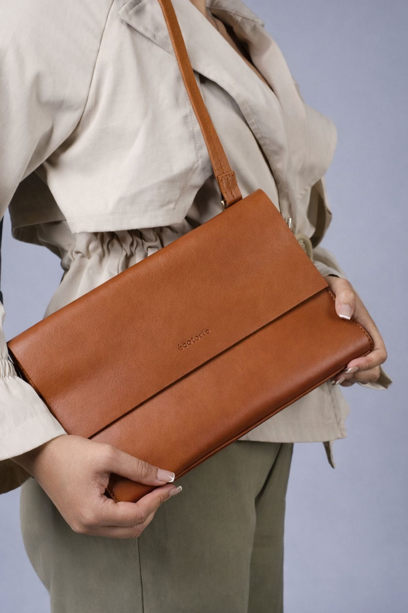 Ecotorie - Betty Cognac Crossbody