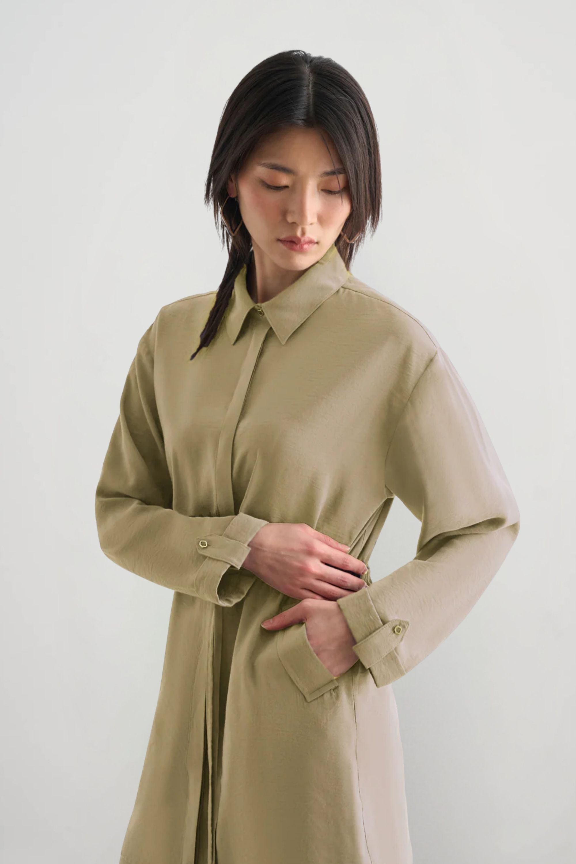 Mizalle Light Weight Cinch Waist Tunic