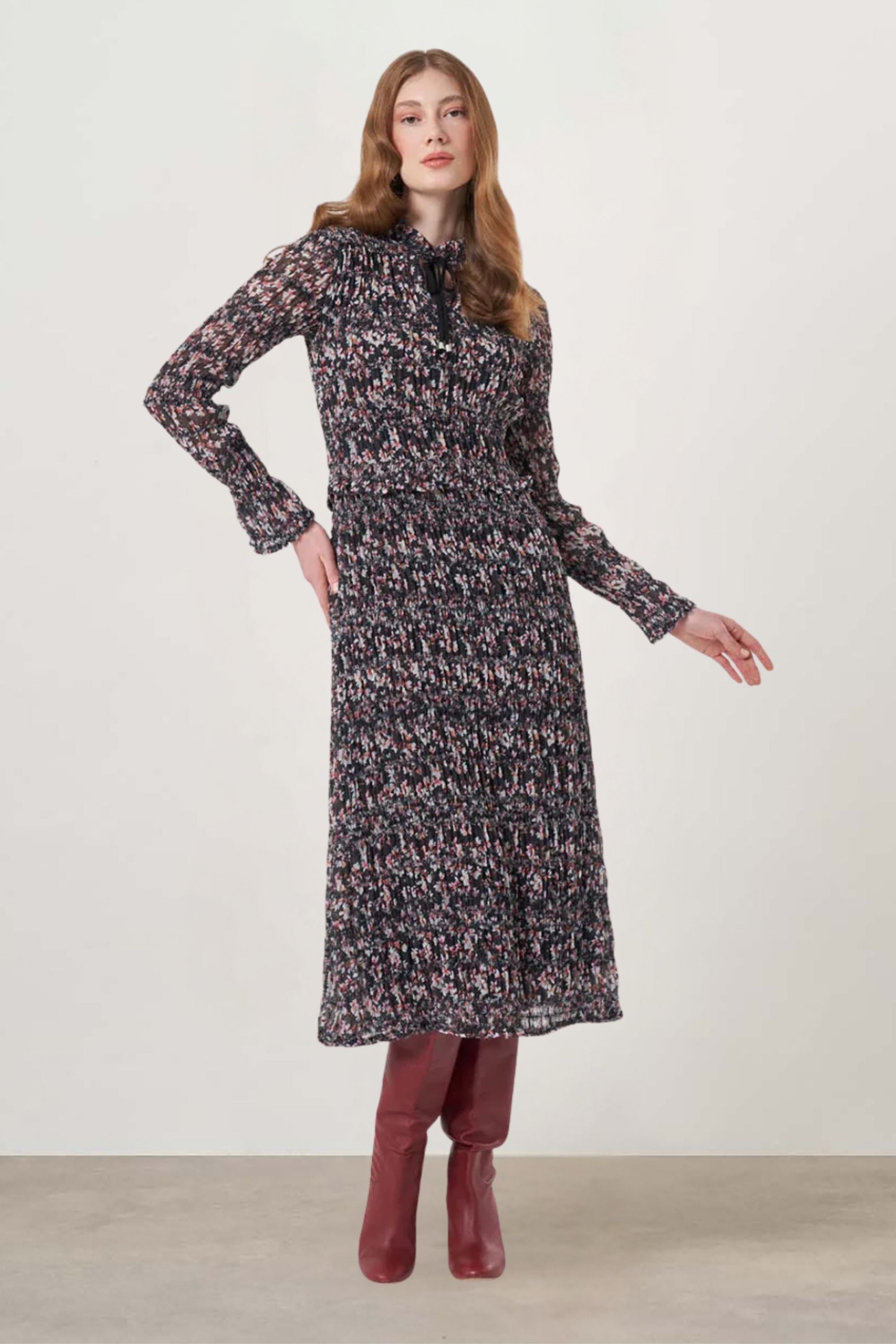 Mizalle Long Sleeve Printed Midi Dress