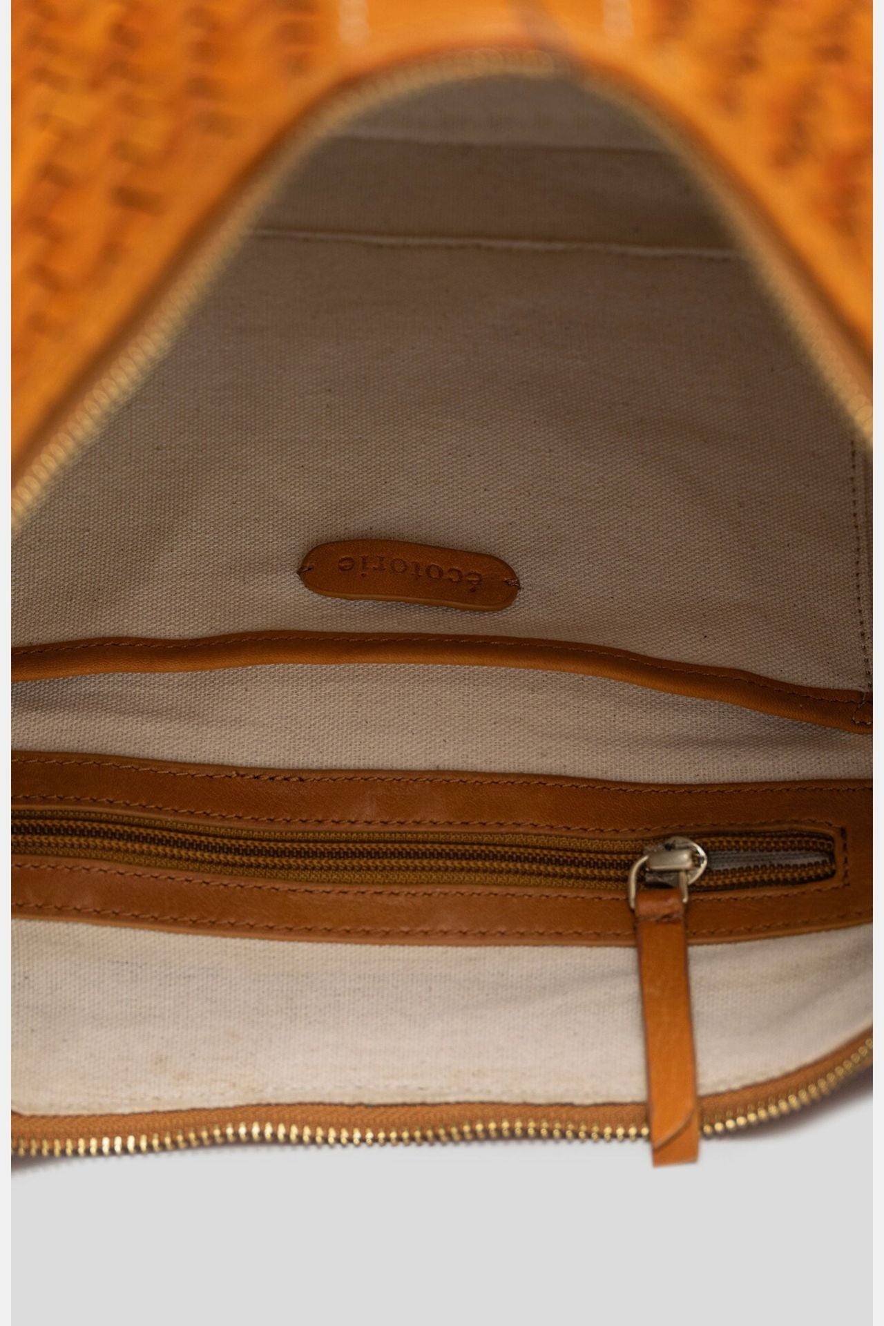 Ecotorie - Frisco Tan Crossbody