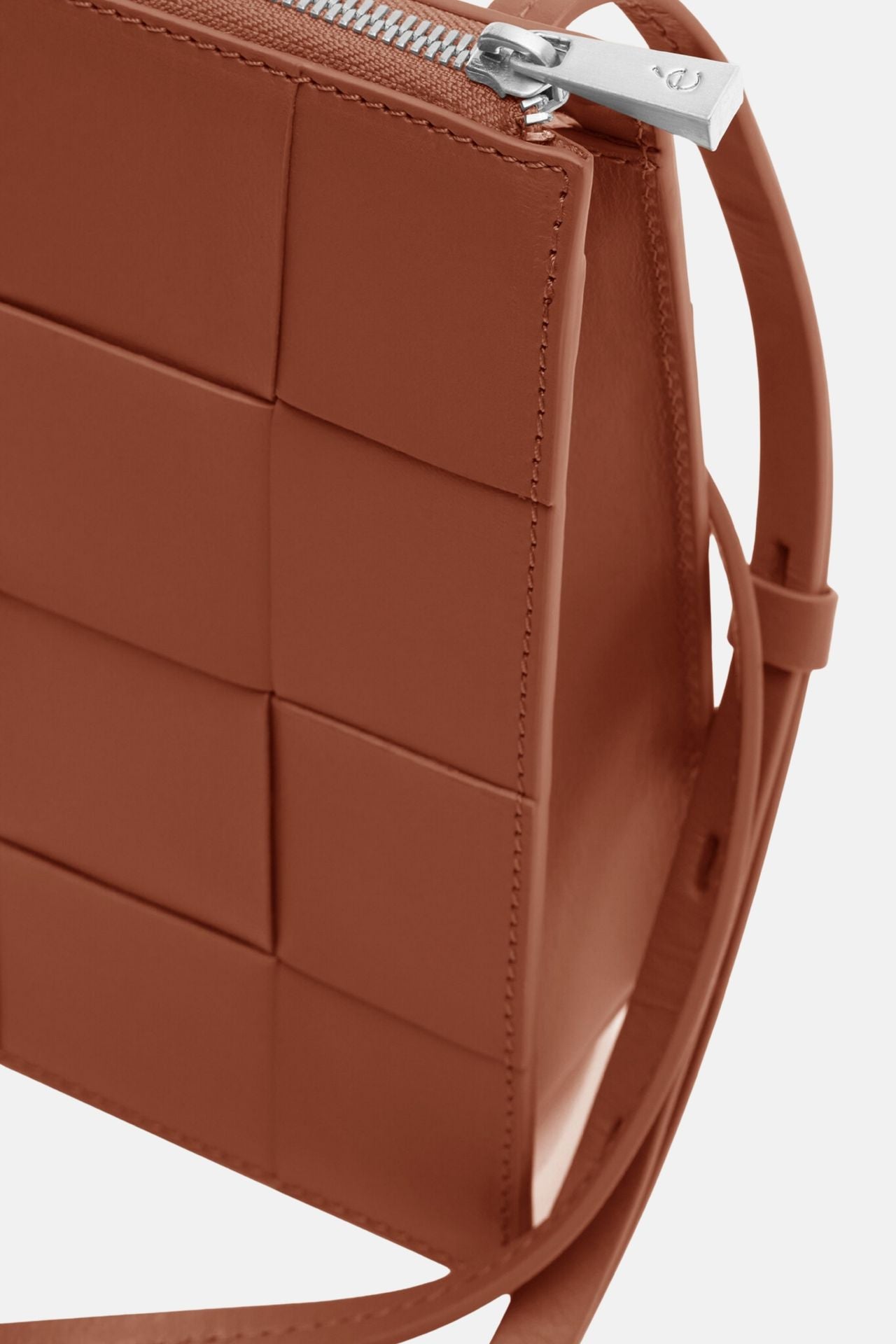 Ecotorie - Polly Cognac Woven Crossbody Bag